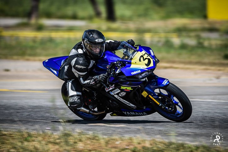 SSP300: Νίκος Ελευθεριάδης Yamaha R3