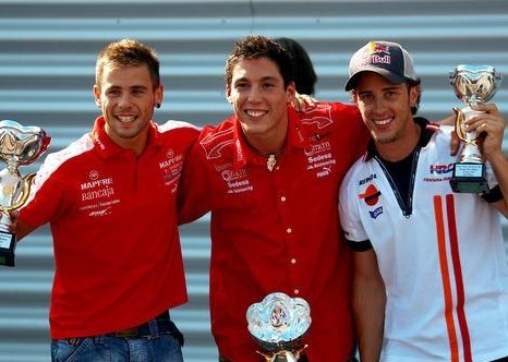 Álvaro Bautista, Aleix Espargaró και Andrea Dovizioso στο βάθρο των νικητών