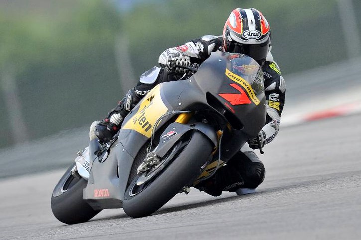 Sepang test: Aoyama