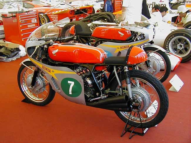 Honda RC166
