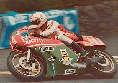 O Hailwood με την Ducati 900SS στο Isle of Man