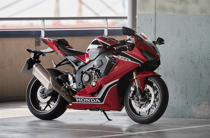 CBR1000RR Fireblade 17YM