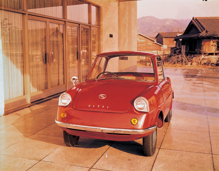 Το πρώτο επιβατικό αυτοκλινητο μαζικής παραγωγής, το Mazda R360,