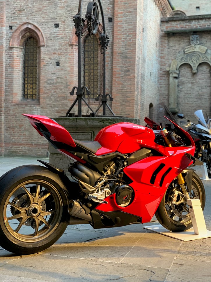 H Panigale V4S στην οποία αναφέρθηκε ο Domenicali